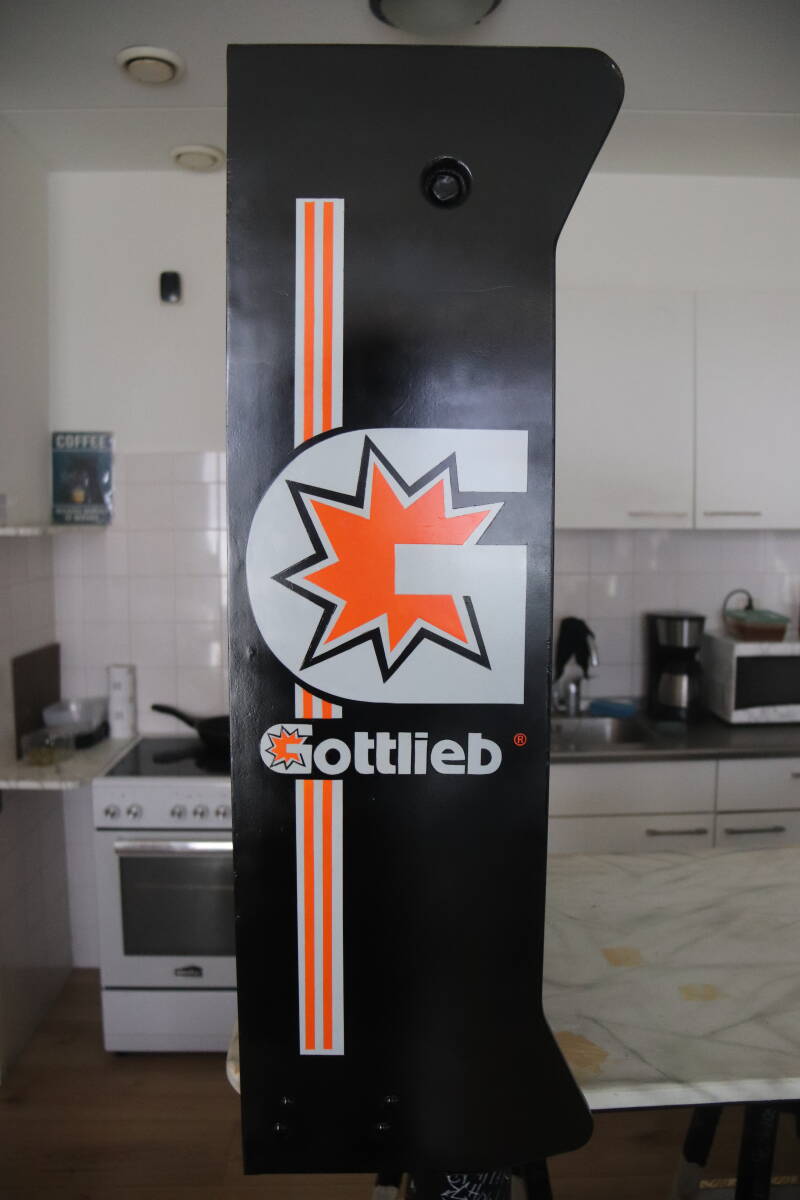 Gottlieb Hoops cabinet backbox kopkast restoration flipperspeelveld restauratie art airbrush airbrushing flipperkast reparatie