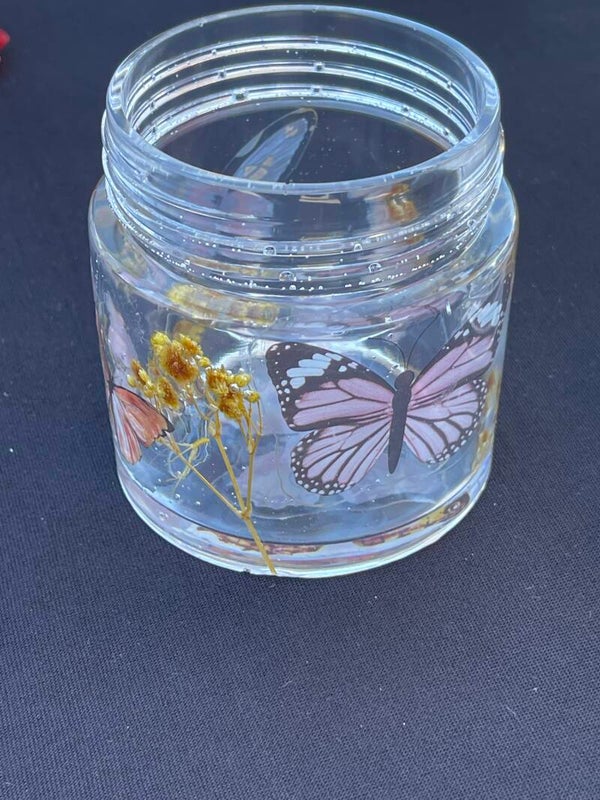 Round jars with screw on top Item # R841