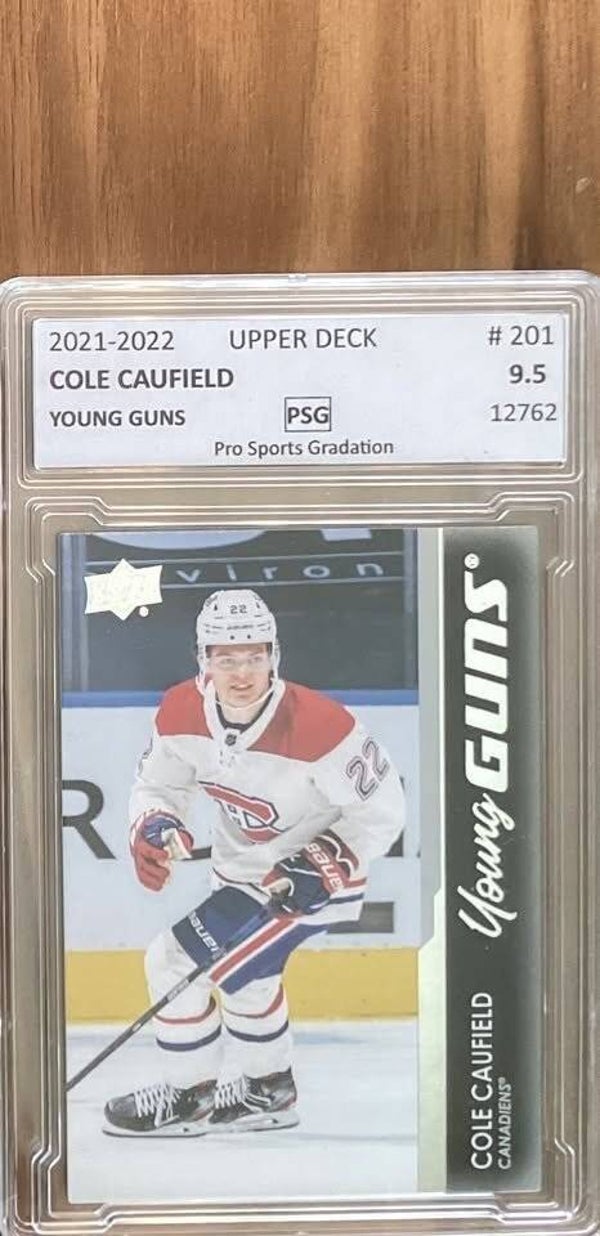 Carte Hockey Cole Caufield Young Guns Grade 9.5 Mint Upper Deck Montreal CH Recrue Rookie 2021-2022