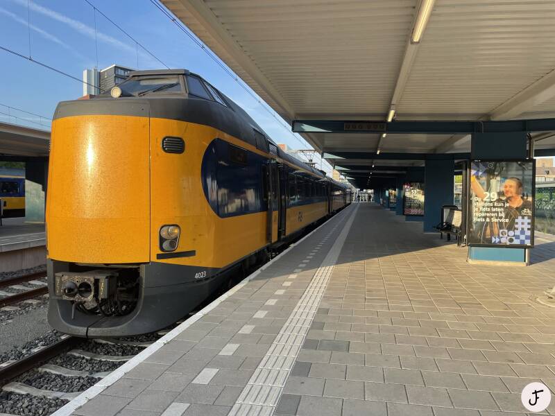 2023-06-23 ICM 4023 intercity trein 1778 Den Haag Centraal te Enschede