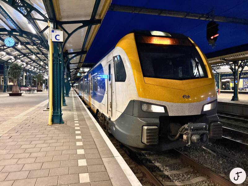 NS FLIRT 2220 Den Bosch NS trein