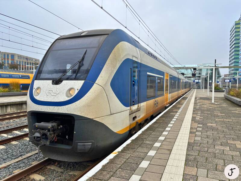 SLT 2439 NS sprinter