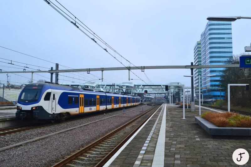 NS FLIRT Sprinter 2523