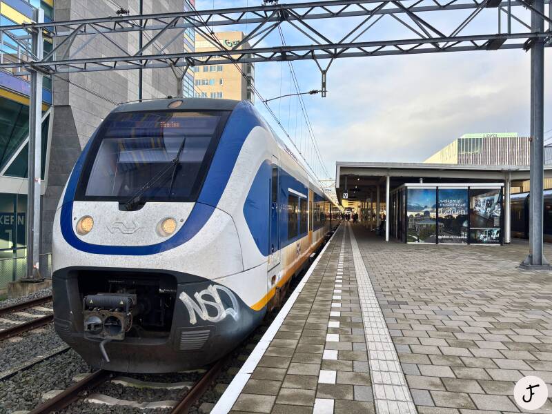 NS Sprinter Light Train
