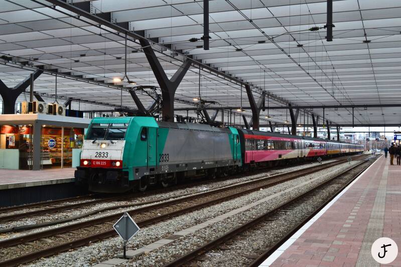 NMBS SNCF HLE 2833 186 225 Rotterdam Centraal