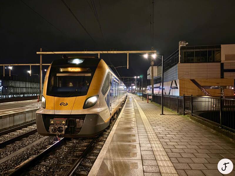 SNG 2728 Zutphen sprintertrein