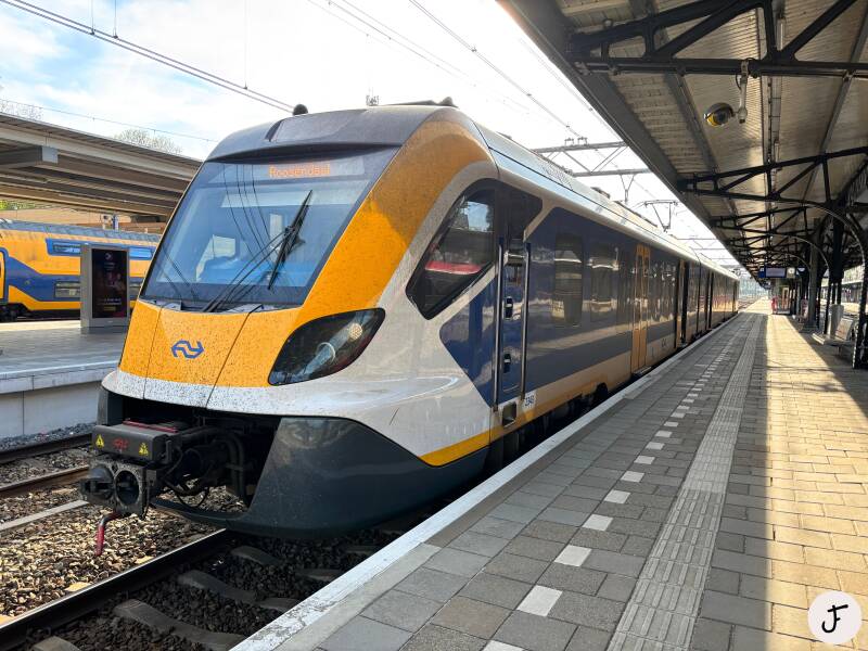 Sprinter van Dordrecht naar Roosendaal