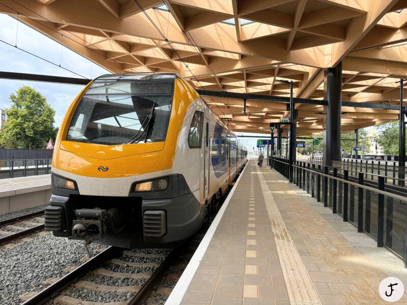 NS FLIRT 2231 Ede-Wageningen