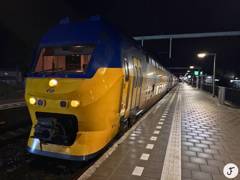 NS intercity in Heerhugowaard