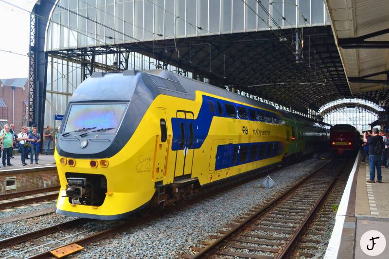 V-IRM 9556 NS Groene trein