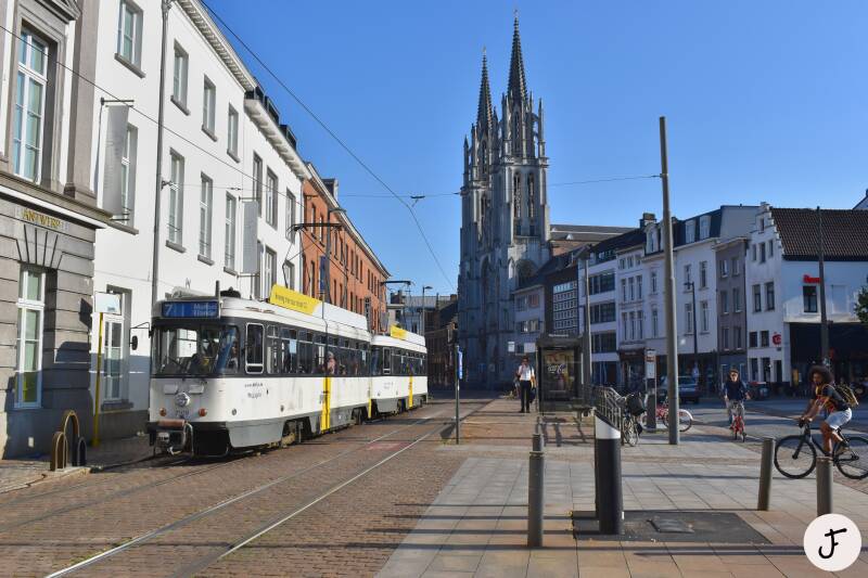 De Lijn Antwerpen PCC 7109 + 7105