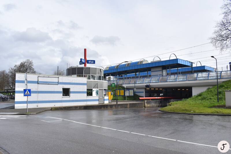 Stationsgebouw De Vink