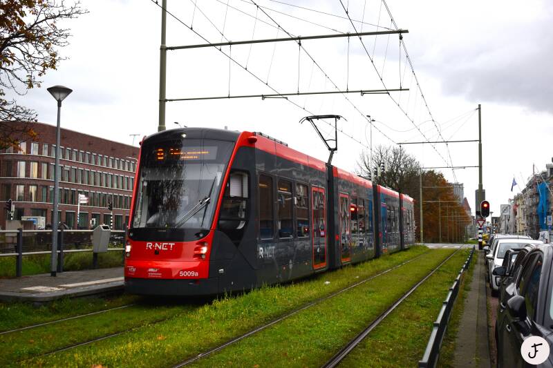 HTM R-NET Avenio 5009