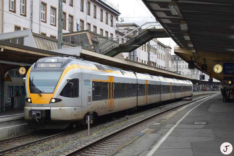 Eurobahn FLIRT ET 7.02 RE13 Venlo te Wuppertal Hbf