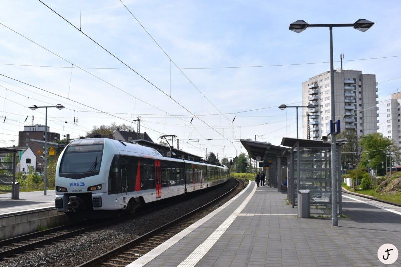VIAS FLIRT ET 25 2307
