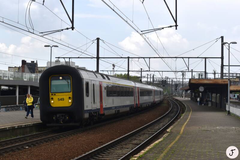 NMBS SNCB AM96 MR96 MS96 549 + 530 + 532 IC 2615 Tongeren Antwerpen-Berchem trein train zug