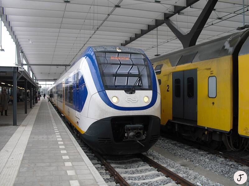 SLT sprinter trein NS Rotterdam Centraal