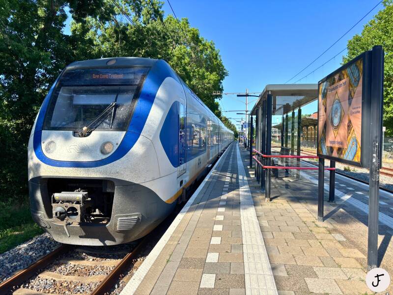 SLT sprinter treinstel in Tiel