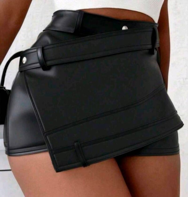 Black leather pu skort