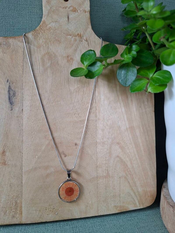 Ketting bloem madeliefje oranje