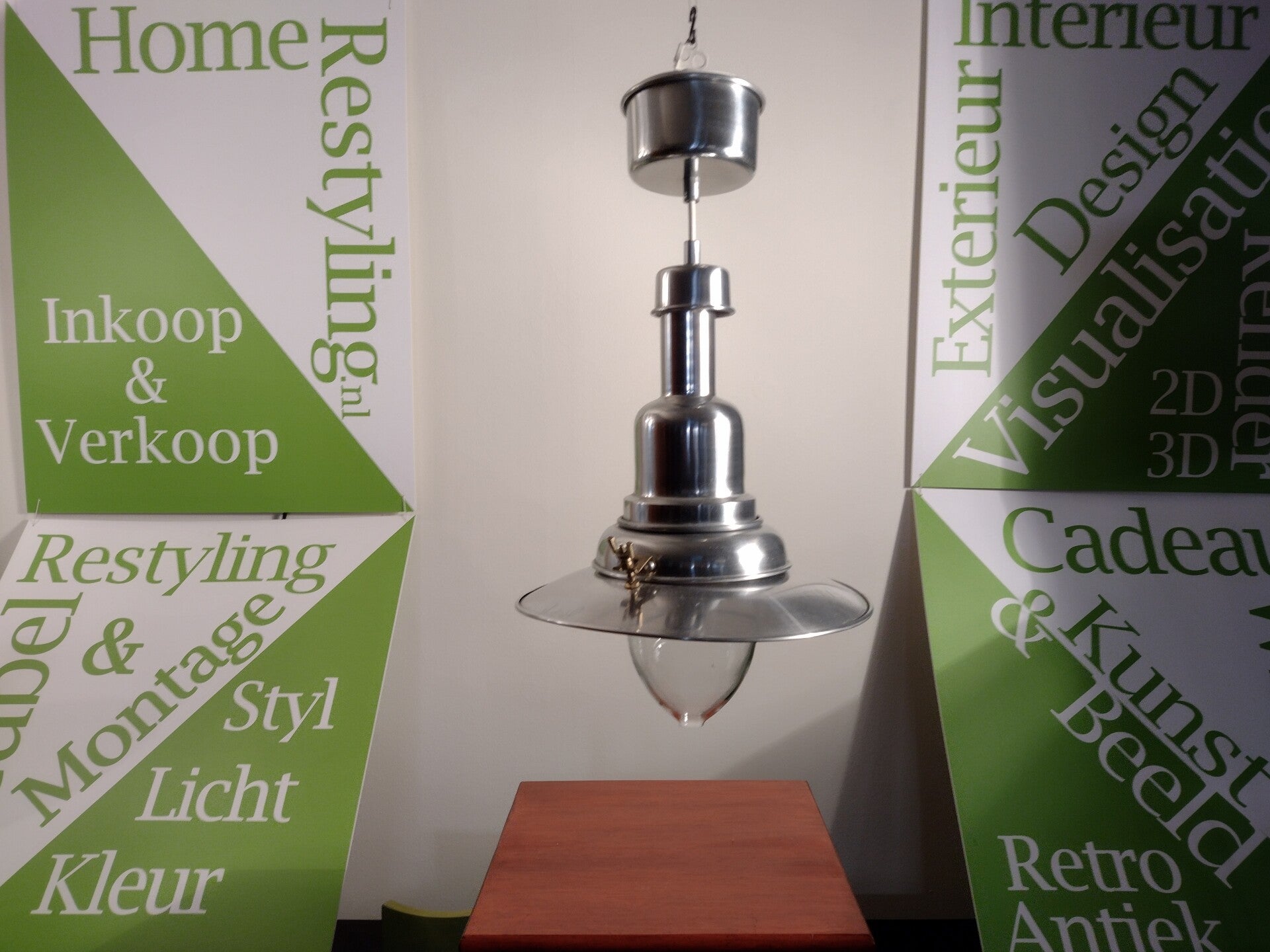 Vintage industriële hanglamp van metaal en chroom