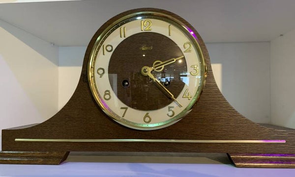 Vintage schoorsteenklok met mechanisch Duits uurwerk