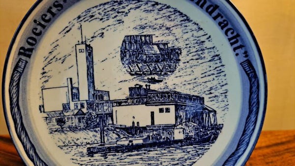 Vintage Zenith Gouda herdenkingsbord Roeiers-Vereeniging Eendracht Rotterdam 1977 – Ø 18,5 cm