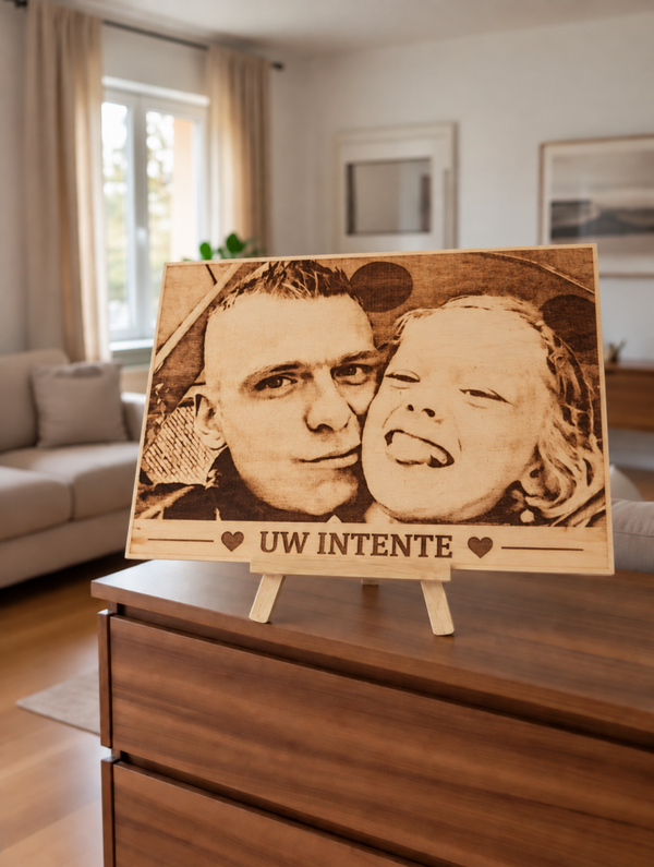 PORTRET OP HOUT MET EIGEN TEKST