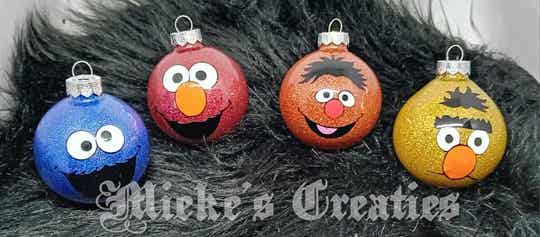 sesamstraat kerstballen