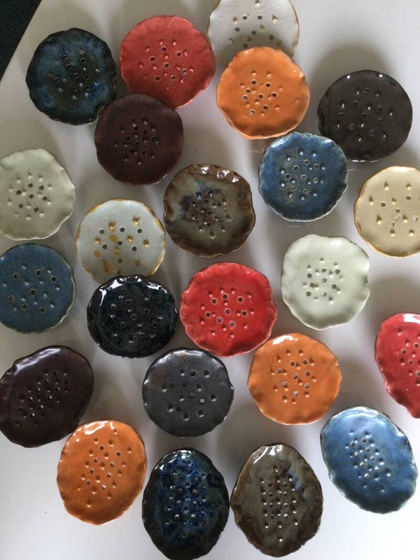 Porte- savon rond. Grès.