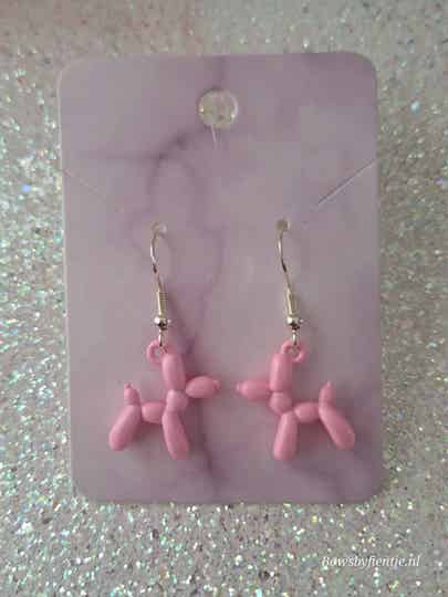 Oorbelletjes ballonhondje roze