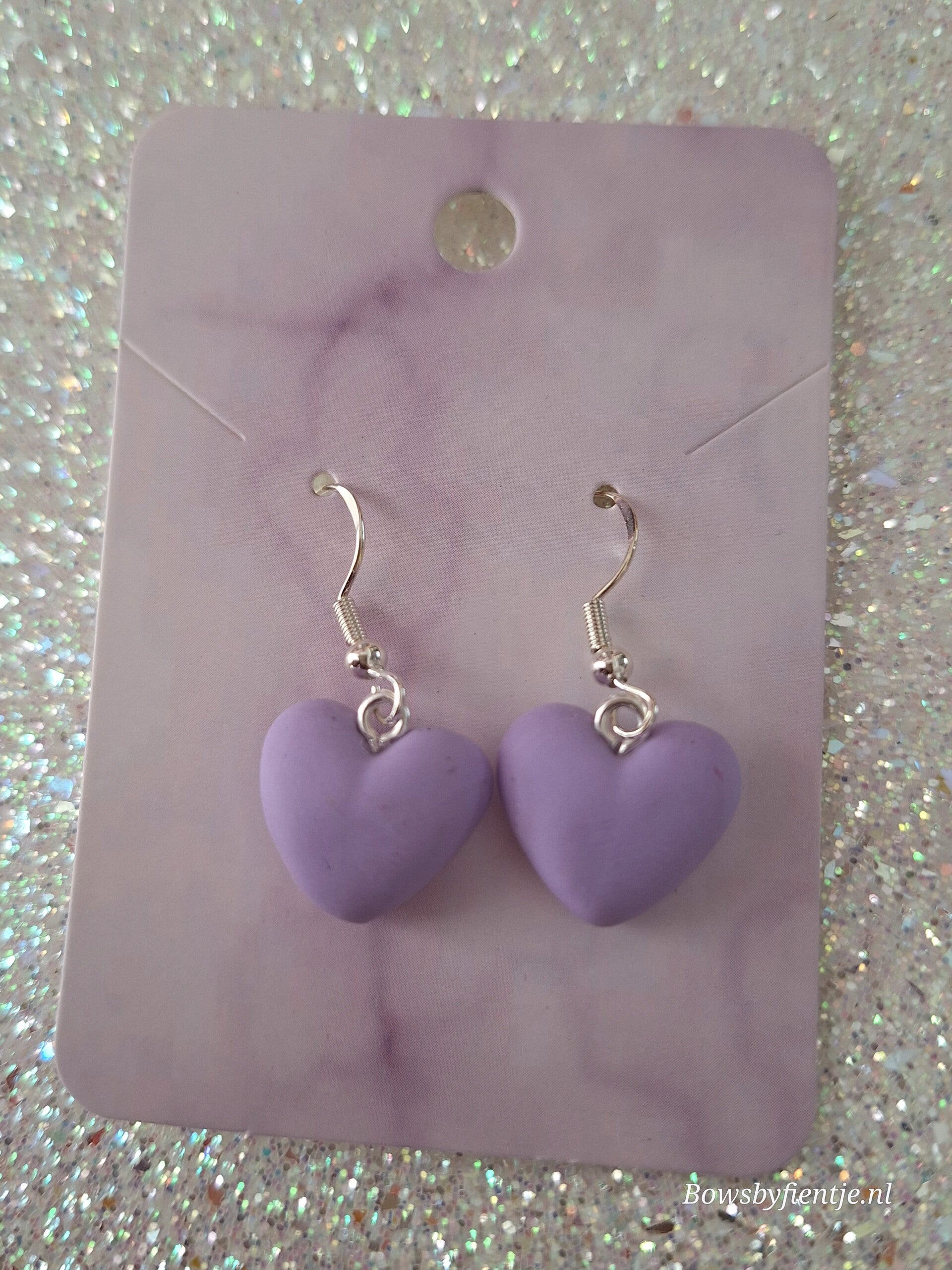 Oorbelletjes lila hartjes