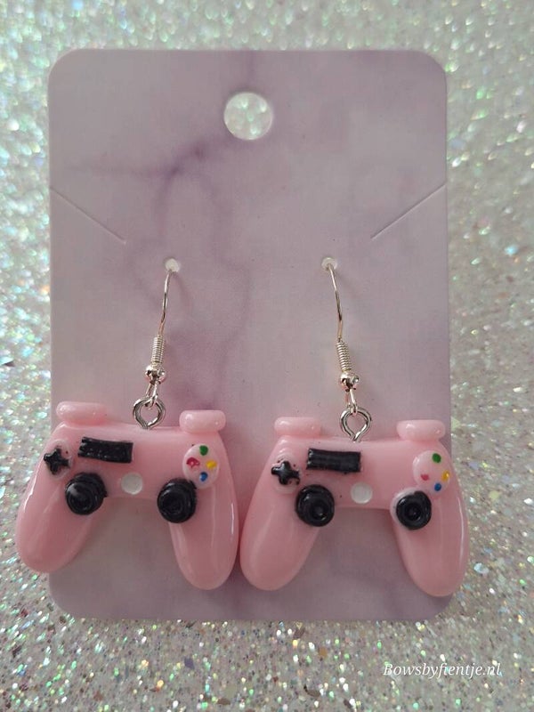 Oorbelletjes controller roze