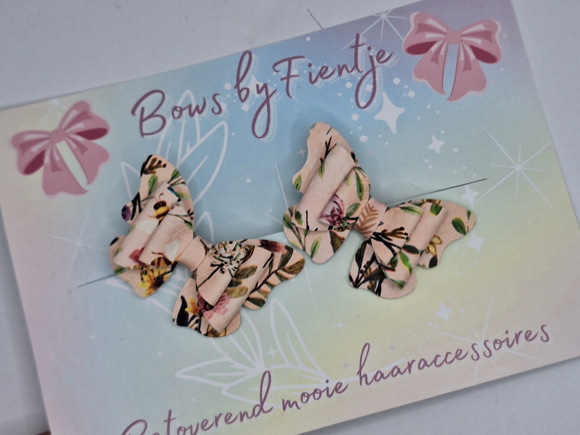 Vlinderstrikjes little bee