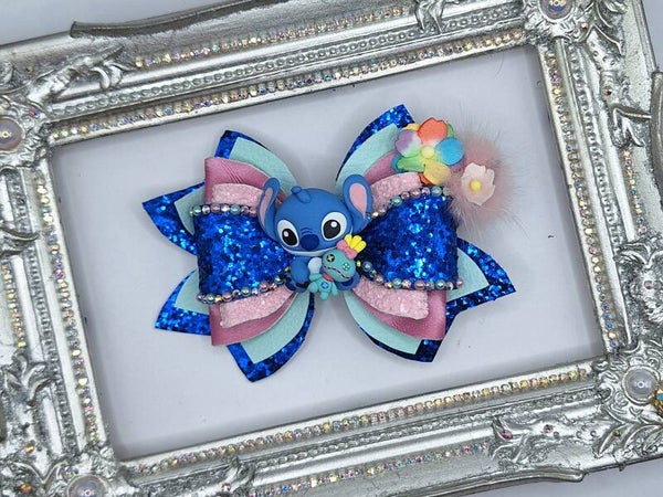 Haarstrik met blauw monstertje
