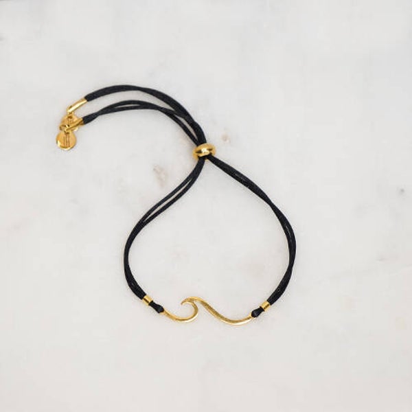 SATIN BLACK WAVE BRACELET