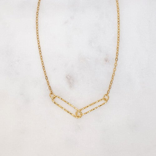 PRETTY PERFECT NECKLACE