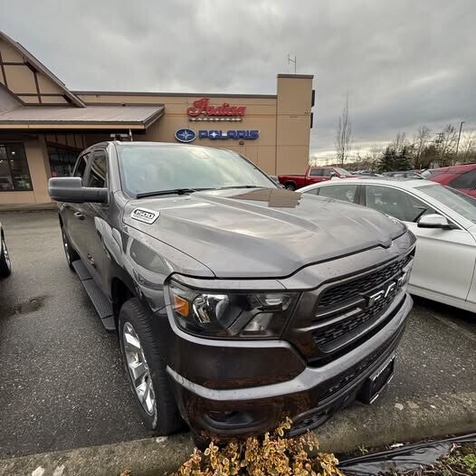 2024 RAM 1500 Tradesman 4x4 – V8 POWER • LOW KM • WORK READY 💰 $47,990 | 📍 19,870 km Stock #: UV0004 | VIN: 1C6SRFGT2RN213654