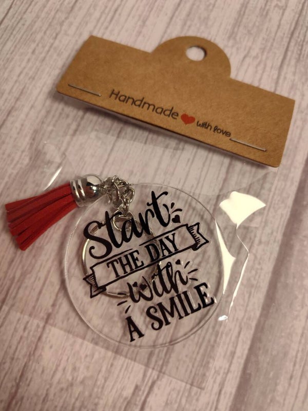 Start the day with a smile keychain
