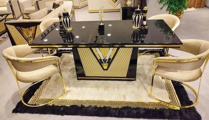 Esszimmer Sets inklusive Tisch & Mit 6 oder 8 Stühle