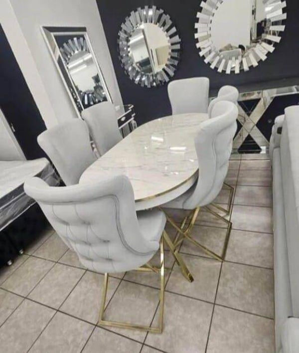 Esszimmer Sets inklusive Tisch & Mit 6 oder 8 Stühle