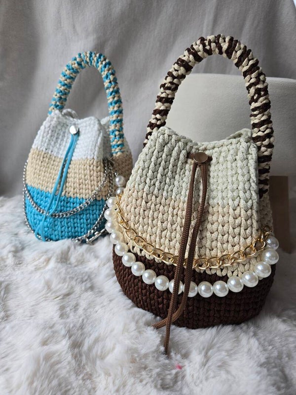 AZIRA GOLD – elegante Bucket Bag mit kunstvollem Design