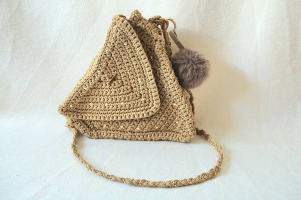 DIAMONT – elegante Dreiecktasche im Boutique-Boho-Stil