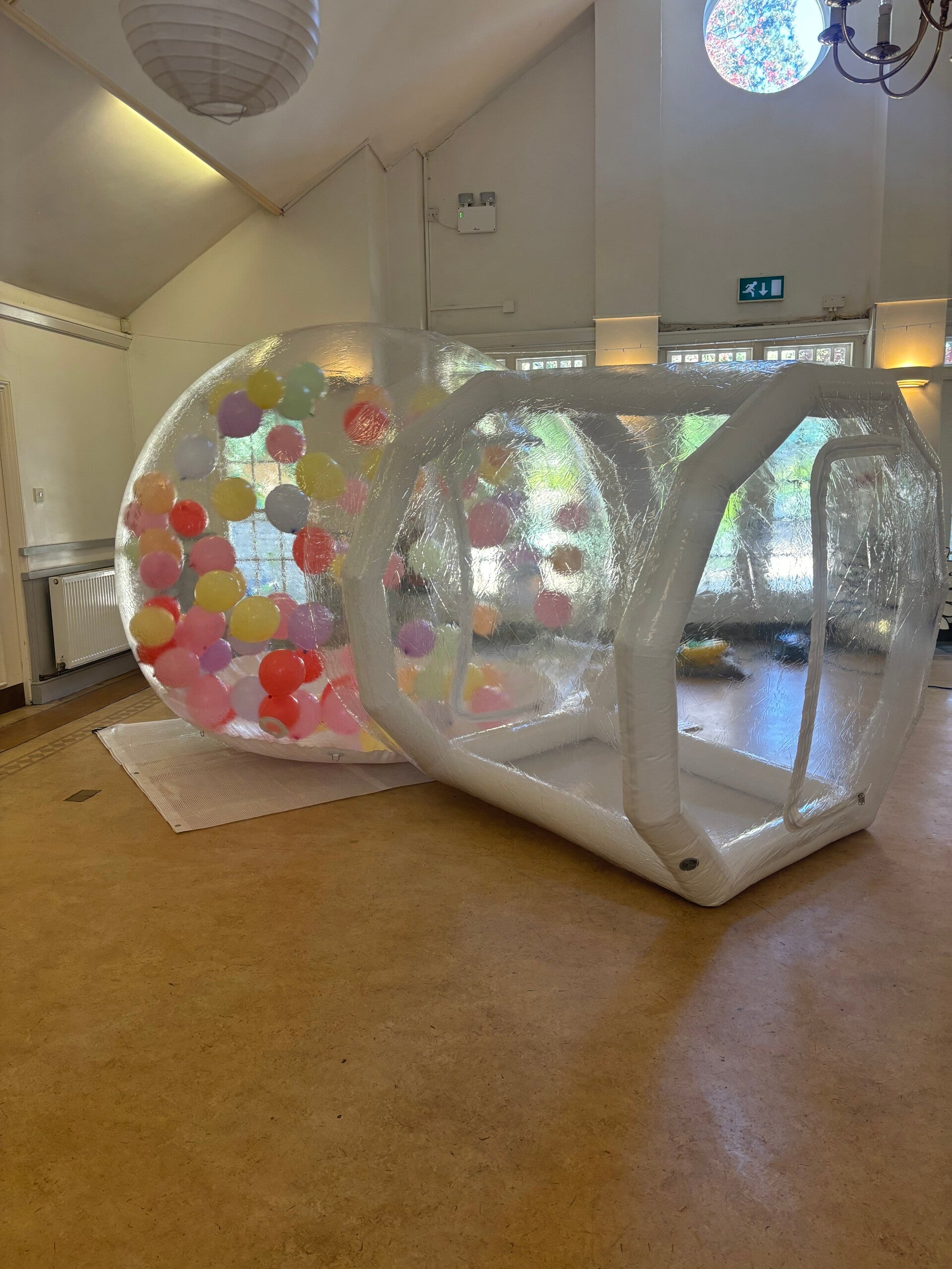 Bubble balloon house