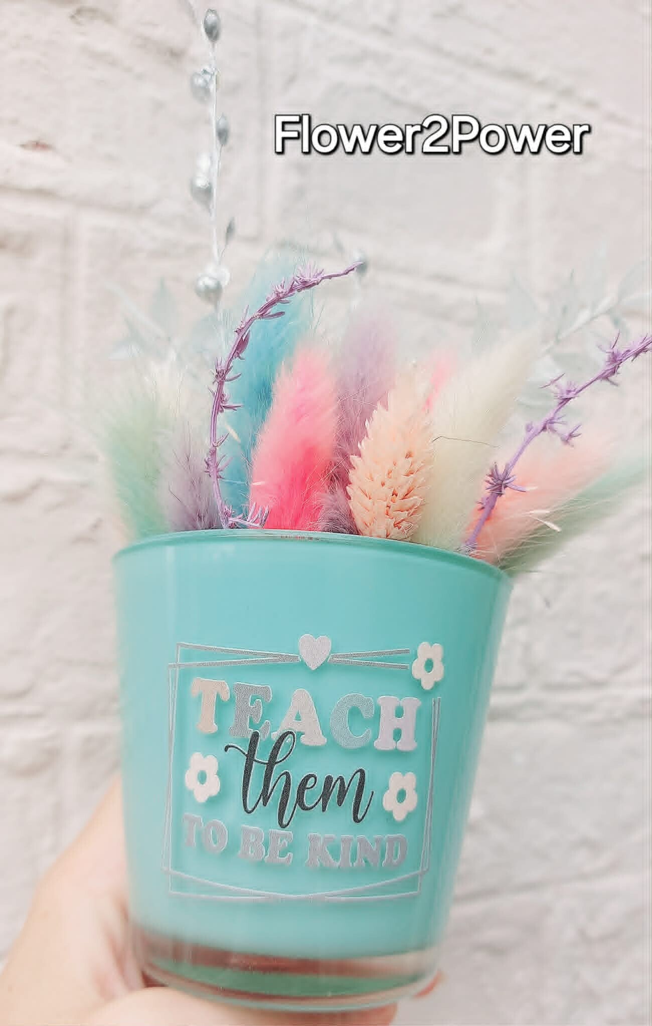 Cadeautje met droobloemen pastel