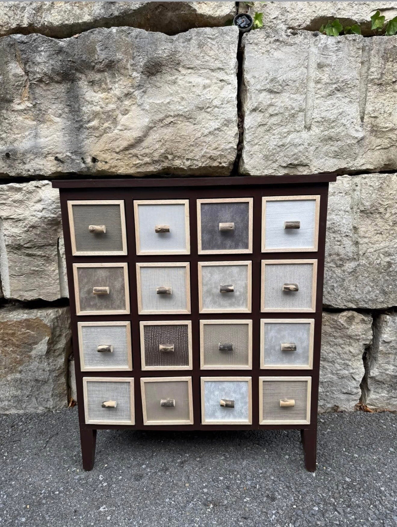 Commode de rangement
