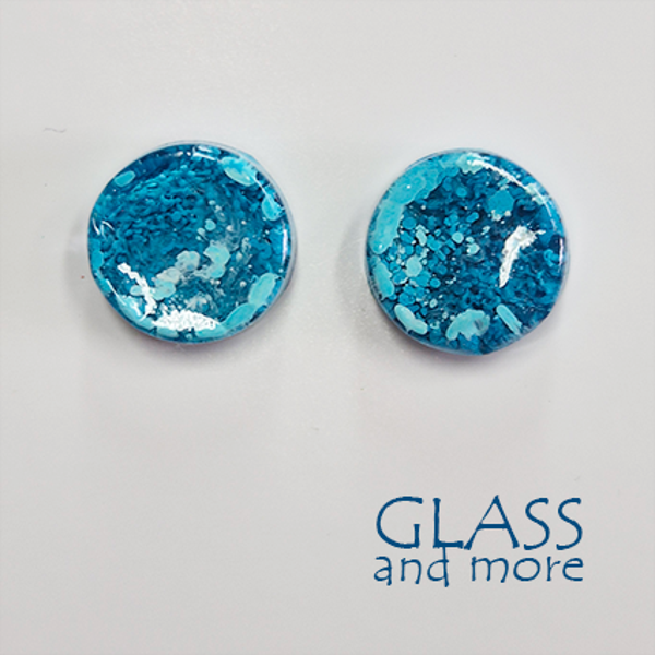 Blauwe oorbelletjes