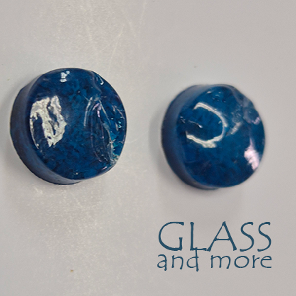 Blauwe oorbelletjes