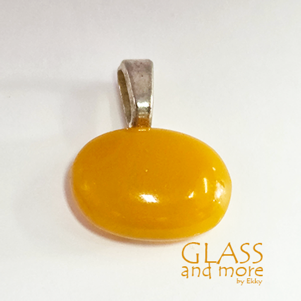 Subtiel oranje hangertje