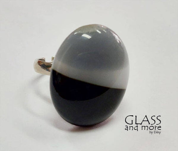 Zwartgrijze ring
